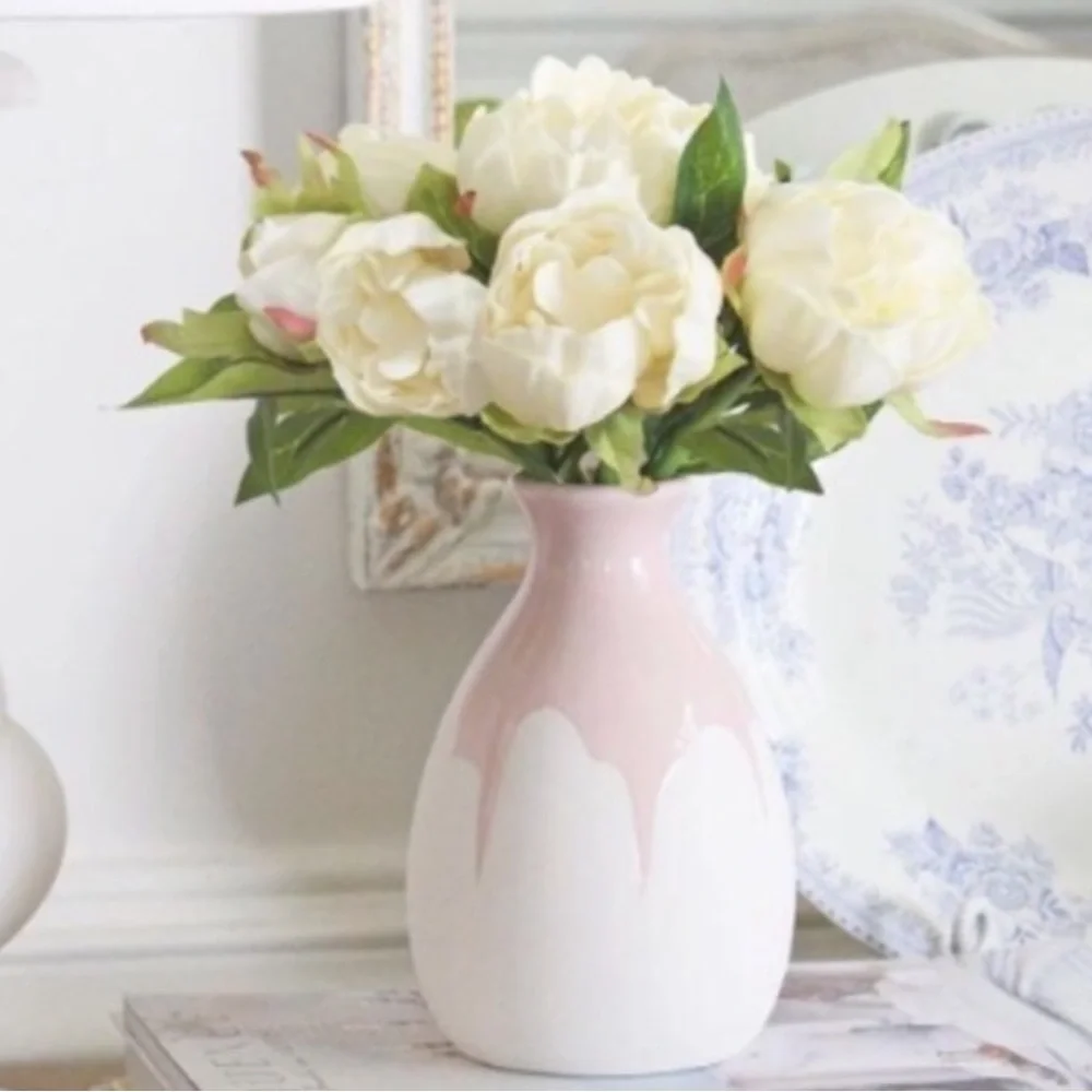Isaac Mizrahi Sienna Ceramic Vase White and Pink